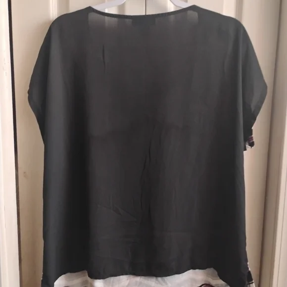 Nue Options PXL Chevron Mixed Media Vneck Blouse Black,Pink,White - Picture 5 of 8